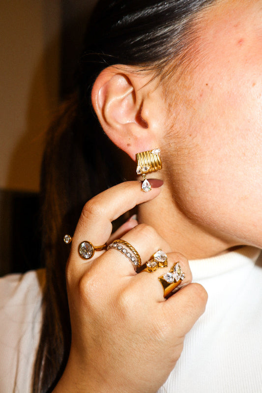 Gold Ribbed Zircon Teardrop Earrings