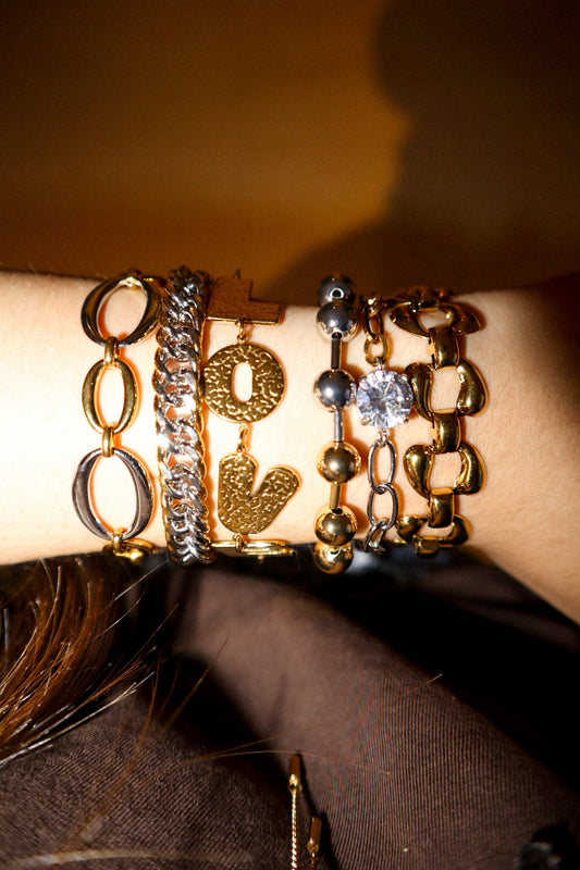 Gold Twisted Link Bracelet