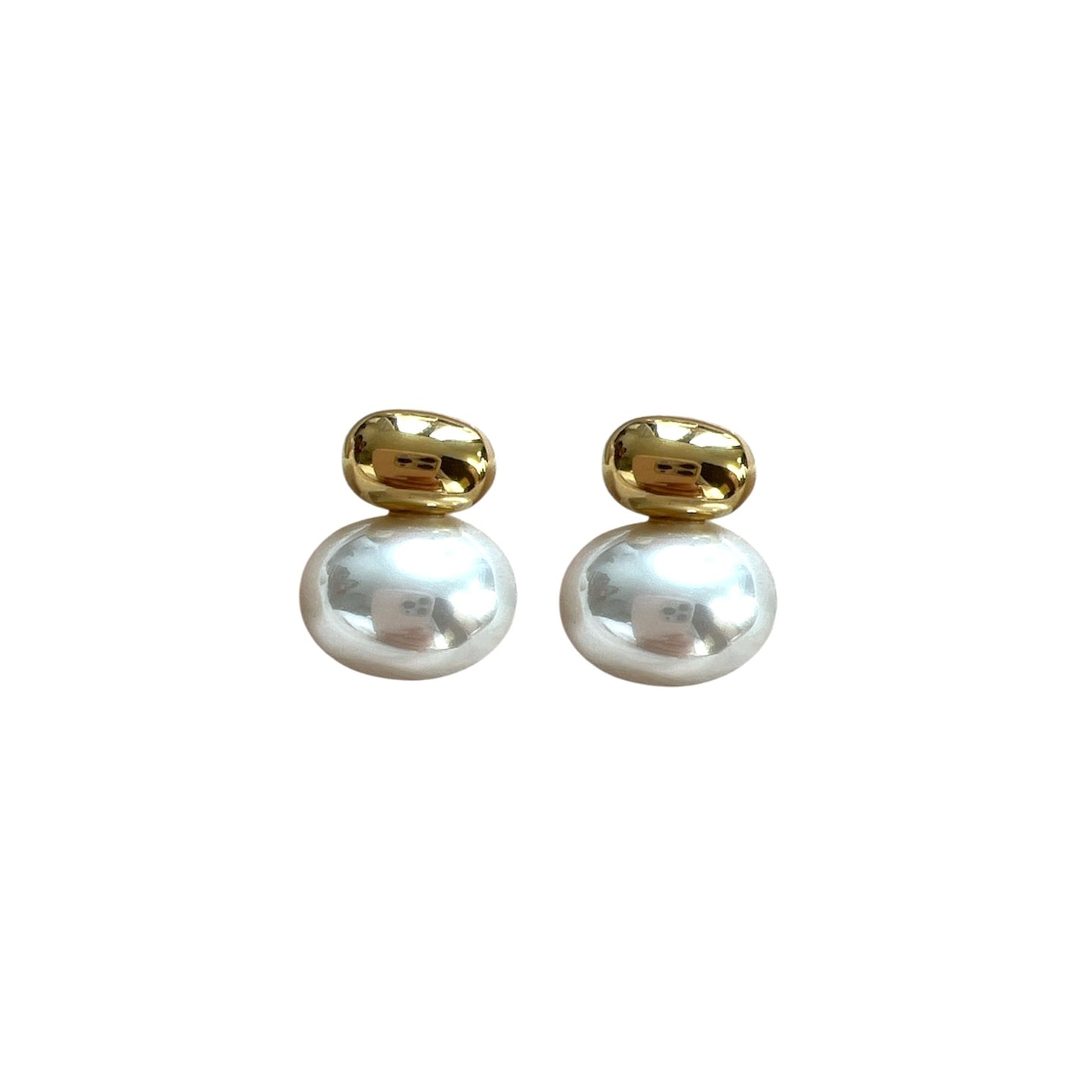 Pearl and Gold Earrings