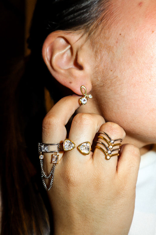 Silver Zircon Chain Ring