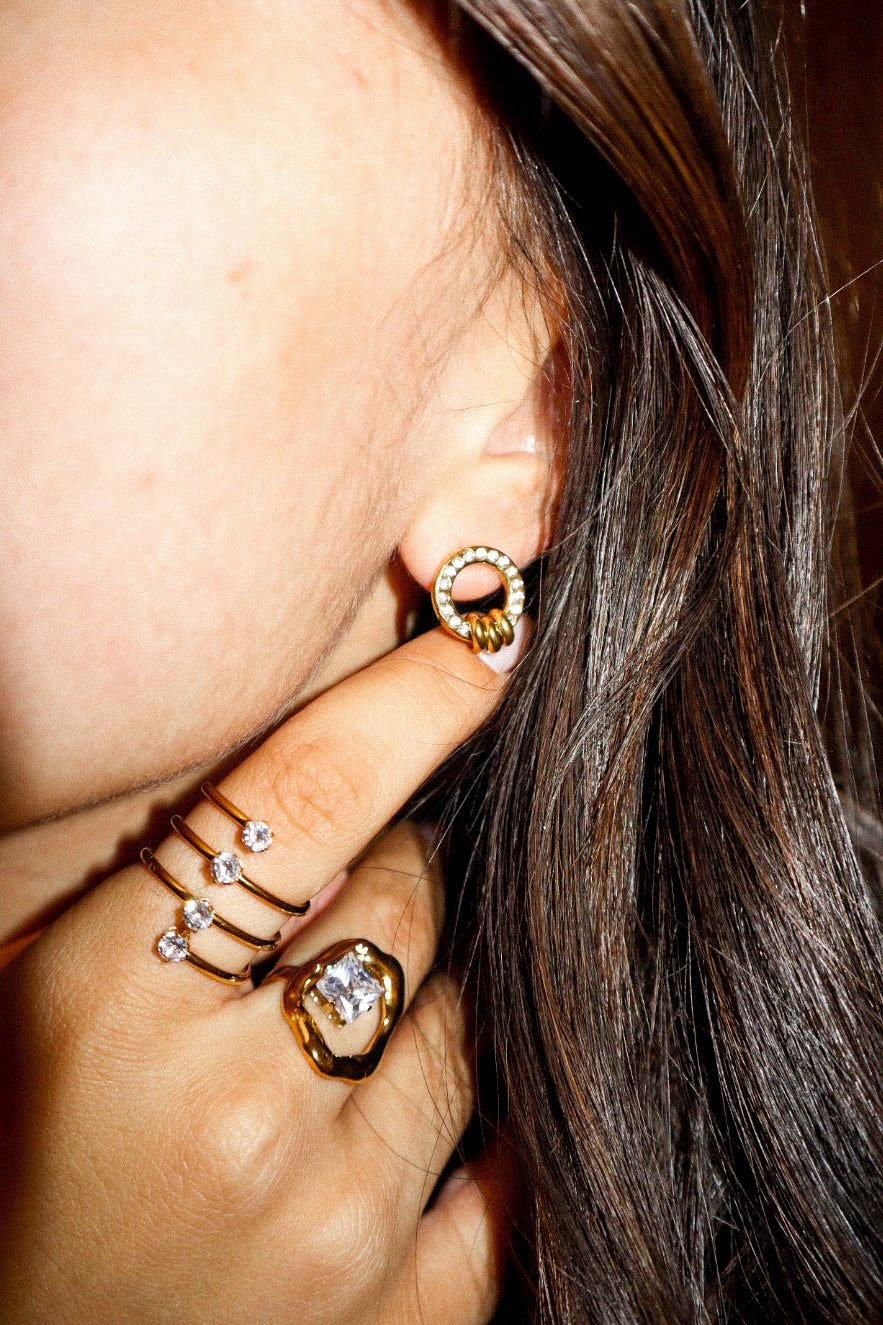 Gold Spiral Zircon Ring