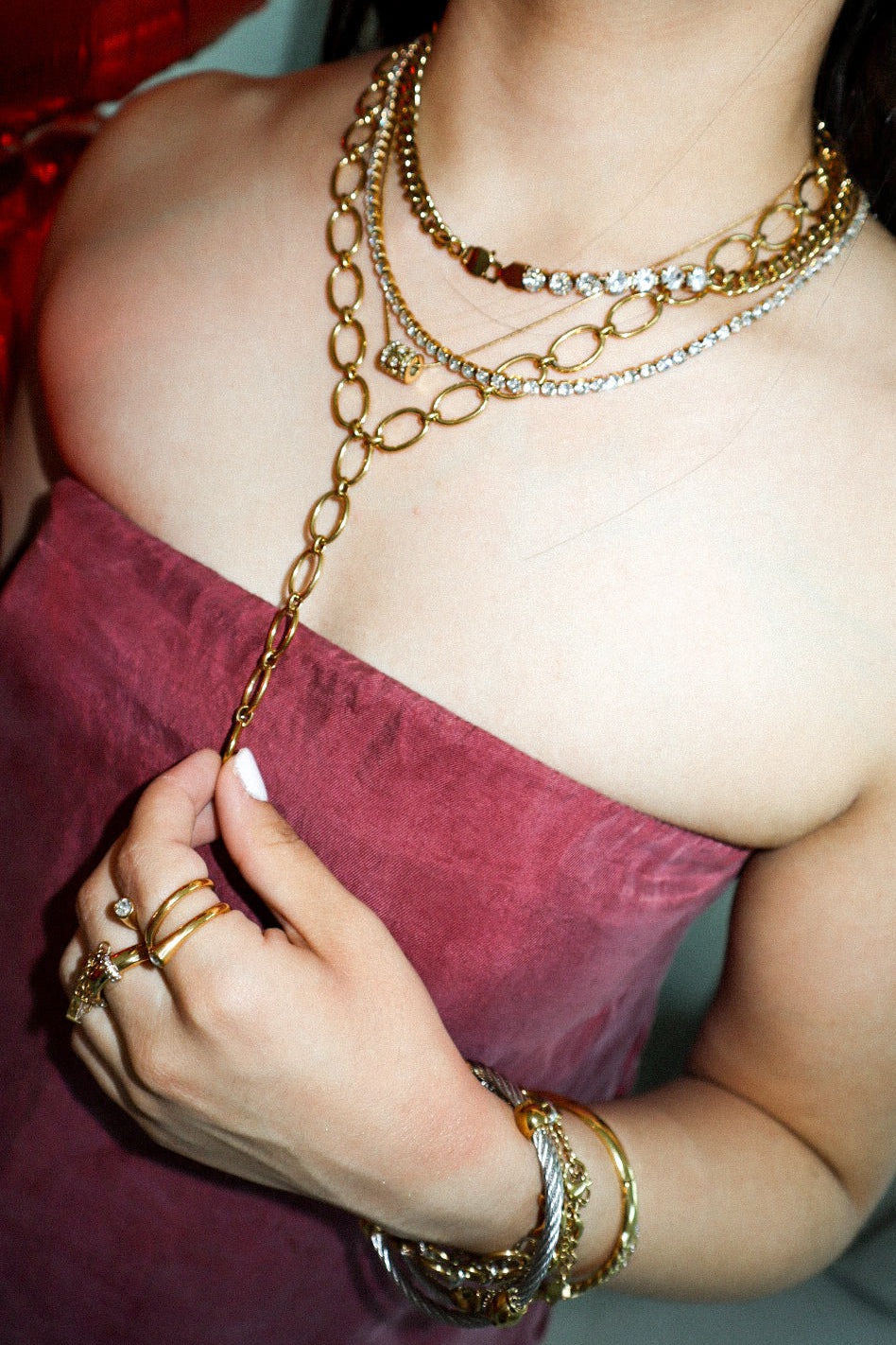 Gold Y-Shaped Oval Necklace