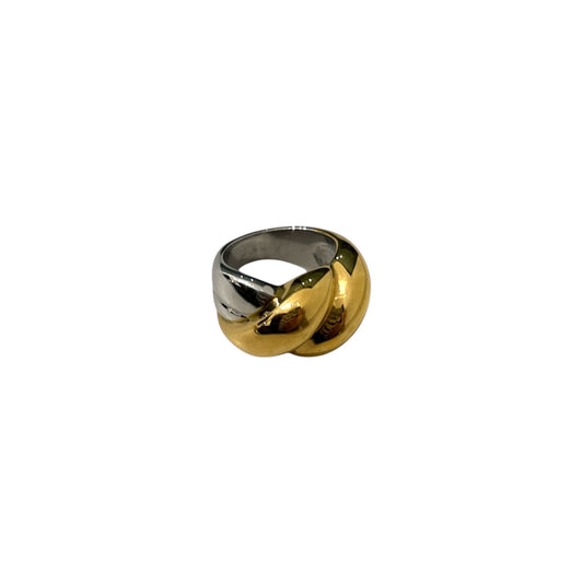 Dual Knot Ring